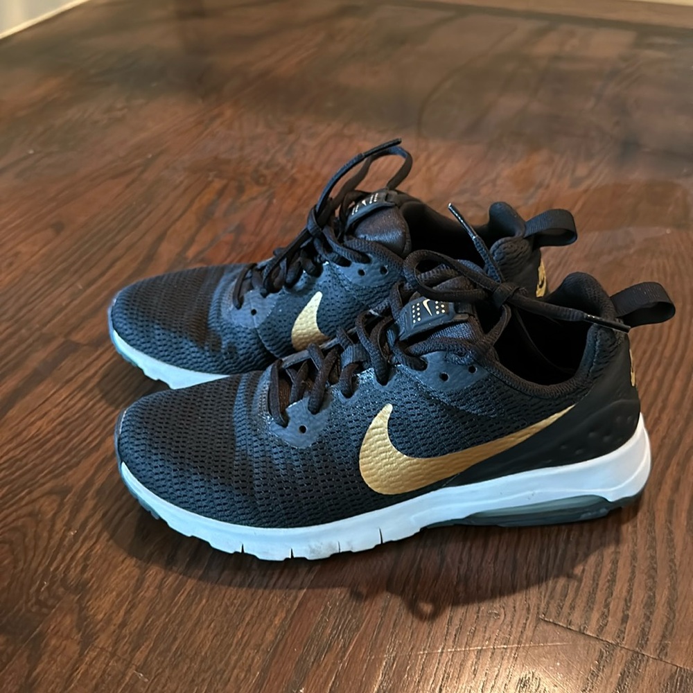 Nike air shoes